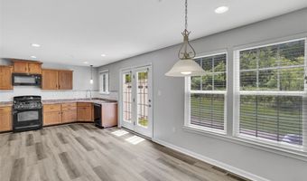 284 Broadstone Dr, Adams Twp., PA 16046
