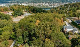 1924 Sohn Rd, Aliquippa, PA 15001
