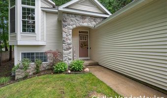 11035 Timberline Dr, Allendale, MI 49401
