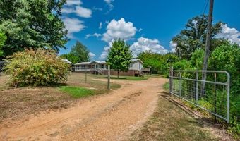 1376 Crouch Rd, Batesville, MS 38606