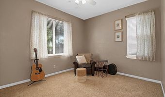 595 S Hidden Trails Rd, Escondido, CA 92027