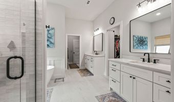 4 Moreton Ln, Bella Vista, AR 72714