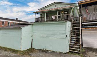 106 Main St, Colebrook, NH 03576