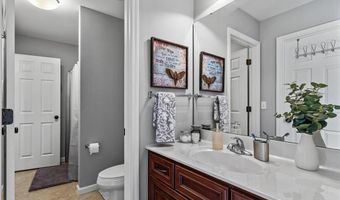 14454 Sunset Forest Ct, Ballwin, MO 63011