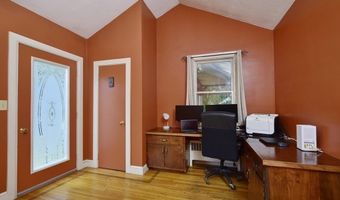 85 Maple St, Bellingham, MA 02019
