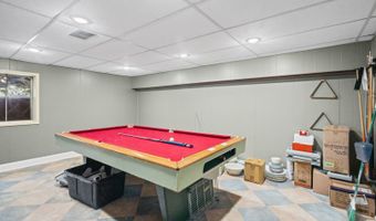 219 W Appletree Ln, Arlington Heights, IL 60004