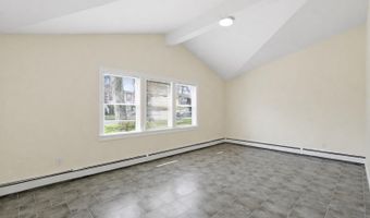 41 Madison Ave, Amityville, NY 11701