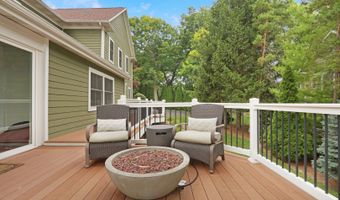 42037 N Old Lake Ave, Antioch, IL 60002