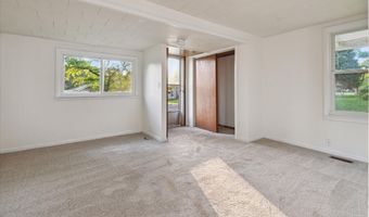 720 Pennsylvania Ave, Alma, MI 48801