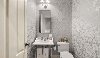 43 Newfane Rd, Bedford, NH 03110