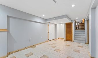 104 W Oak St, Archie, MO 64725