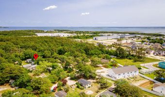 139 Conway Rd, Beaufort, NC 28516