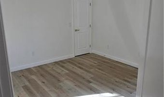 639 Ozburn Rd NW, Atlanta, GA 30318