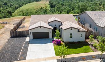 4635 Pleasant Hills Dr, Anderson, CA 96007
