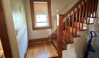 276 Blue Jay Dr, Beaver, WV 25813