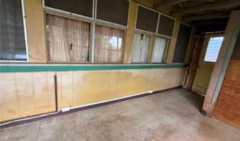 1358 Wanaka St, Honolulu, HI 96818
