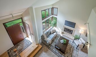 2765 Gladstone Ave, Ann Arbor, MI 48104
