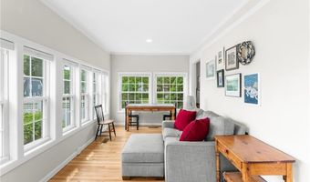 1144 Narragansett Blvd, Cranston, RI 02905