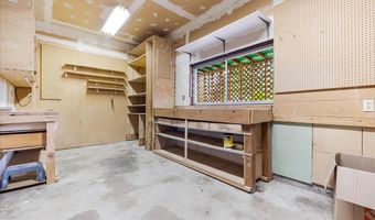 886 LINN Ave, Oregon City, OR 97045