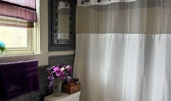 53 Catherine St, Bristol, RI 02809