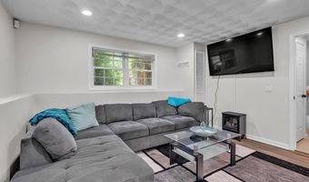 1060 Joslin Rd, Burrillville, RI 02830