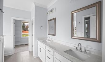 149 Beauchamp Oaks Ct, Advance, NC 27006