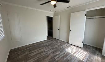 910 Chestnut St, Hico, TX 76457