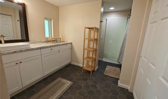 3232 Paty Dr Studio, Honolulu, HI 96822