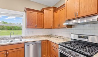 5704 County Road 262, Auxvasse, MO 65231