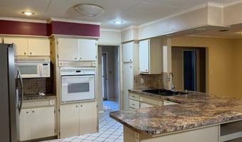 1733 Tiverton St NW, Ardmore, OK 73401