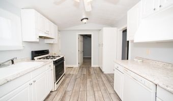 631 W 8th St, Bicknell, IN 47512