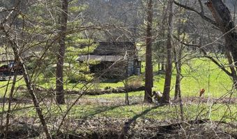 6033 Siemon Rd, Batesville, IN 47006