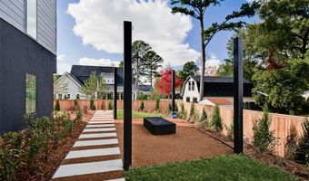 206 NW 9th St, Bentonville, AR 72712