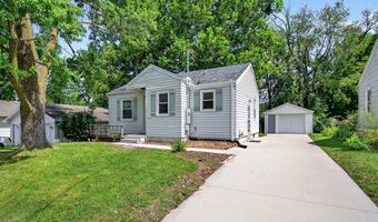 2741 57th St, Des Moines, IA 50310