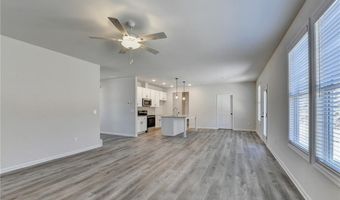 696 Rodeo Dr, Auburn, GA 30011