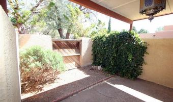 830 Live Oak Rd NE E, Albuquerque, NM 87122