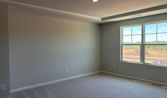 318 Leland Crest Dr, Apex, NC 27539