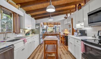 101 Lakeview Park Dr, Angel Fire, NM 87710