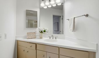 450 Cola Ballena G, Alameda, CA 94501