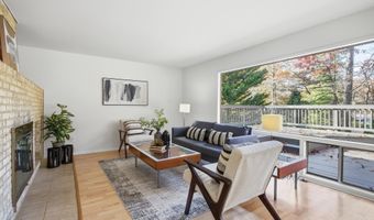 4024 IVA Ln, Annandale, VA 22003