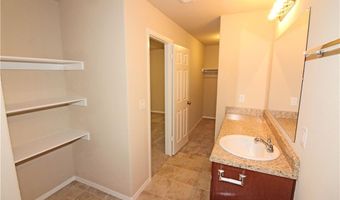 807 Green World St, Bentonville, AR 72712