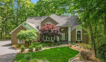 3427 E Dobson Pl, Ann Arbor, MI 48105