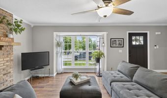 1457 Greenfield Crossing Ct, Ballwin, MO 63021