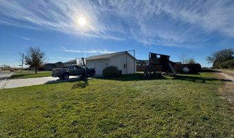 1008 S 10th Ave, Britton, SD 57430