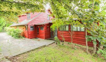 279 Candlewood Lake Rd, Brookfield, CT 06804