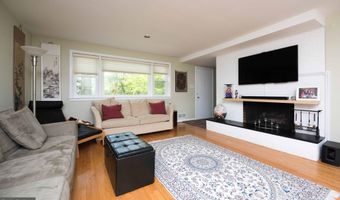 6789 LITTLE FALLS Rd, Arlington, VA 22213