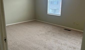1009 SE J St, Bentonville, AR 72712
