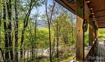 239 Dutch Treat Rd, Banner Elk, NC 28504