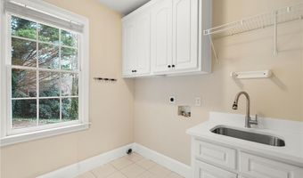 870 Longstone Lndg, Alpharetta, GA 30022