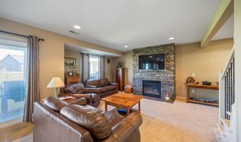 417 33rd St SW, Altoona, IA 50009